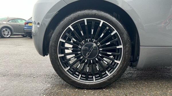 Used Fiat 500 2021 for sale - 76124311: Photo 19