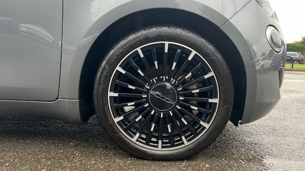 Used Fiat 500 2021 for sale - 76124311: Photo 20