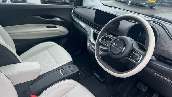 Used Fiat 500 2021 for sale - 76124311: Photo 9