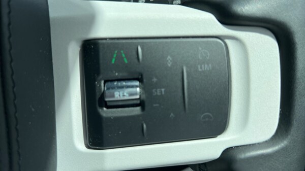Used Land Rover Defender 2024 for sale - 75466784: Photo 22