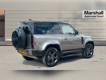 Used Land Rover Defender 2024 for sale - 75466784: Photo