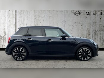 Used MINI Hatch 2023 for sale - 77031470: Photo