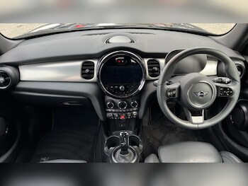 Used MINI Hatch 2023 for sale - 77031470: Photo