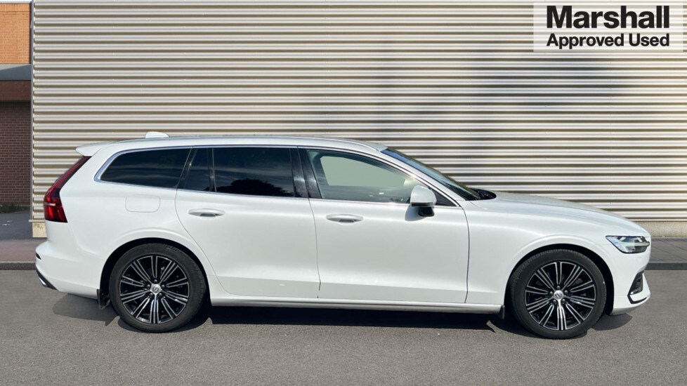 Used Volvo V60 2019 for sale - 76015009: Photo 2