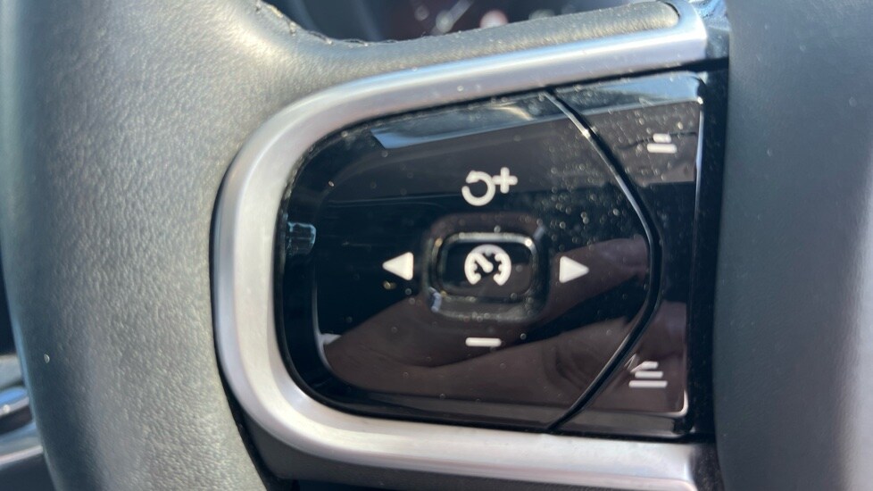 Used Volvo V60 2019 for sale - 76015009: Photo 24