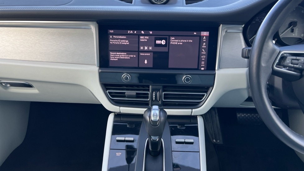 Used Porsche Macan 2022 for sale - 76623555: Photo 12