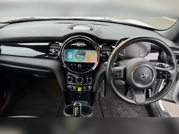 Used MINI Hatch 2022 for sale - 76871647: Photo