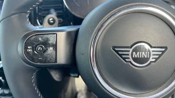 Used MINI Convertible 2023 for sale - 76145956: Photo 17
