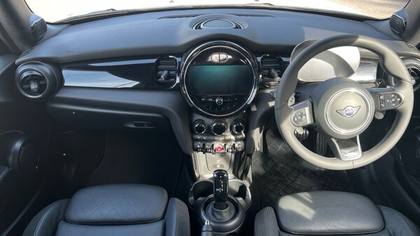 Used MINI Convertible 2023 for sale - 76145956: Photo 4