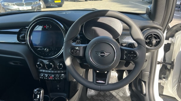 Used MINI Convertible 2023 for sale - 76145956: Photo 5