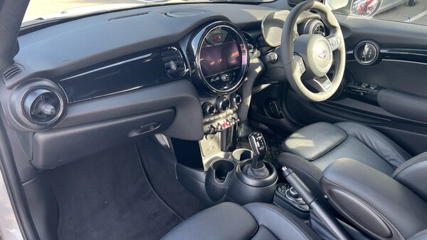 Used MINI Convertible 2023 for sale - 76145956: Photo 7