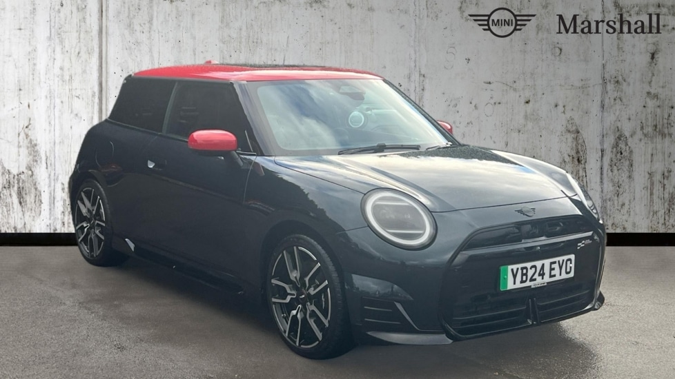 Used MINI Cooper 2024 for sale - 76872623: Photo 1