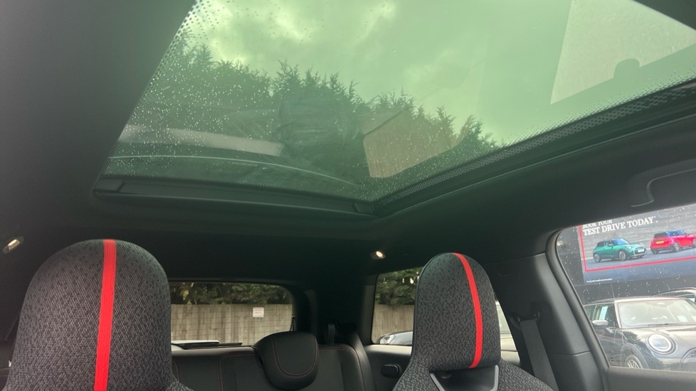 Used MINI Cooper 2024 for sale - 76872623: Photo 34