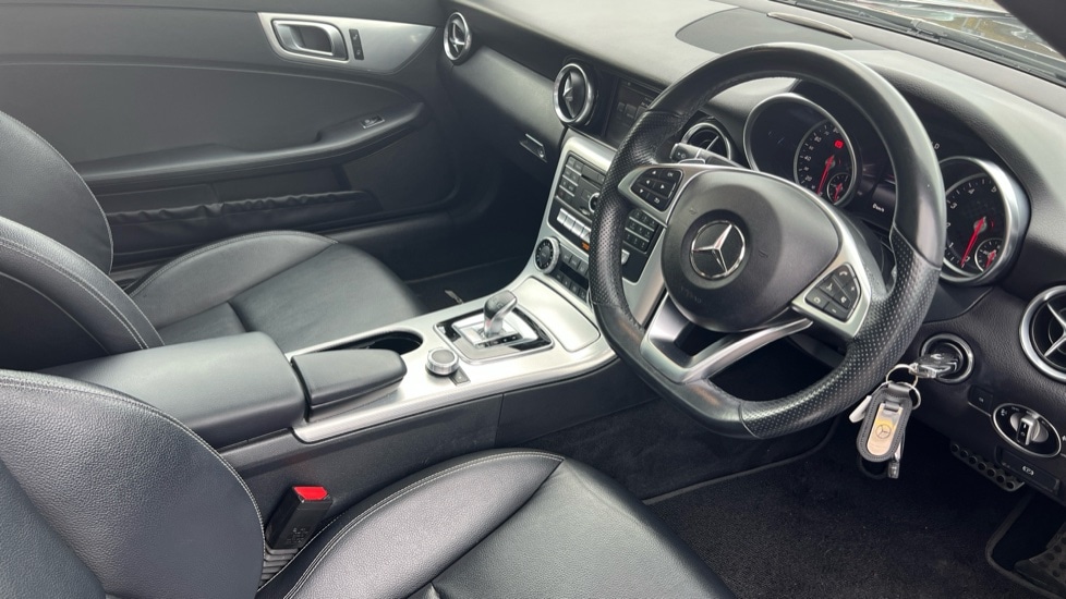 Used Mercedes-Benz SLC 2019 for sale - 76942896: Photo 9