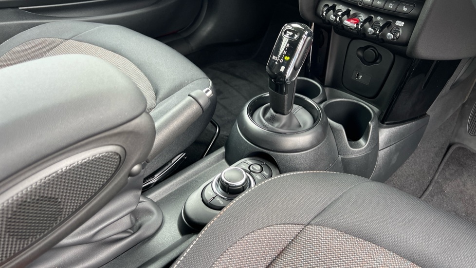 Used MINI Convertible 2023 for sale - 76442106: Photo 10