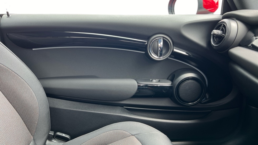 Used MINI Convertible 2023 for sale - 76442106: Photo 20