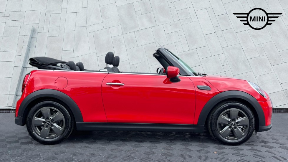 Used MINI Convertible 2023 for sale - 76442106: Photo 3