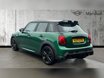 Used MINI Hatch 2021 for sale - 76420608: Photo
