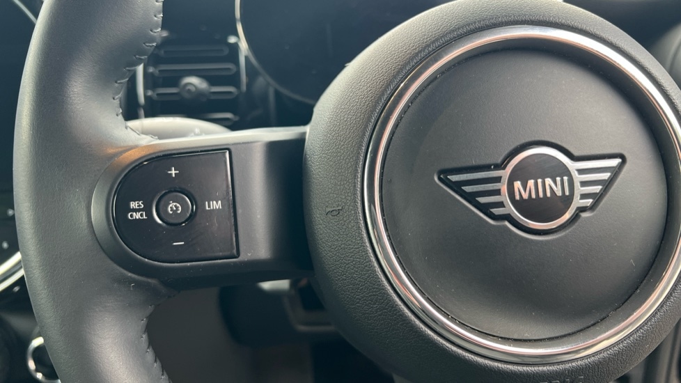 Used MINI Hatch 2022 for sale - 76869499: Photo 17