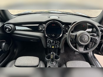 Used MINI Hatch 2022 for sale - 76869499: Photo