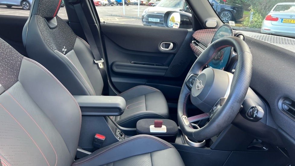 Used MINI Cooper 2025 for sale - 76255057: Photo 11