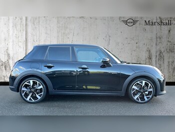 Used MINI Cooper 2025 for sale - 76901420: Photo