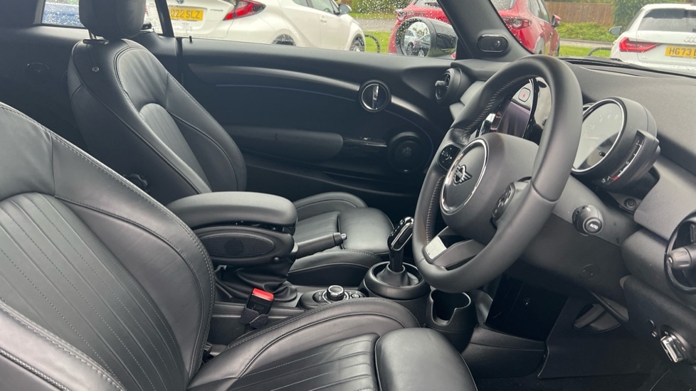 Used MINI Convertible 2022 for sale - 76140277: Photo 11