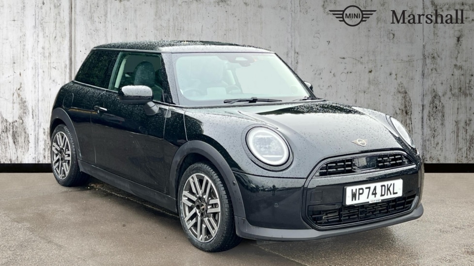 Used MINI Cooper 2024 for sale - 76766240: Photo 1