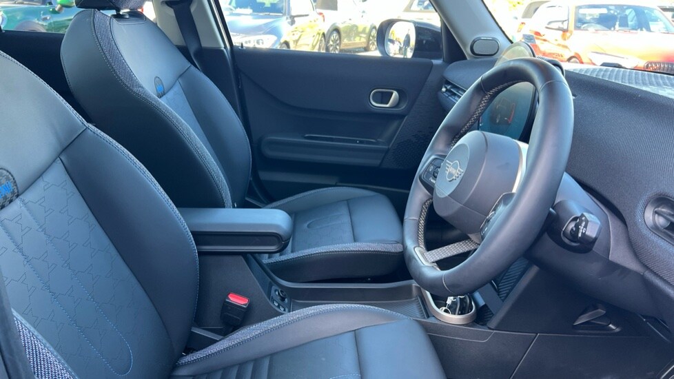 Used MINI Cooper 2025 for sale - 76254985: Photo 11