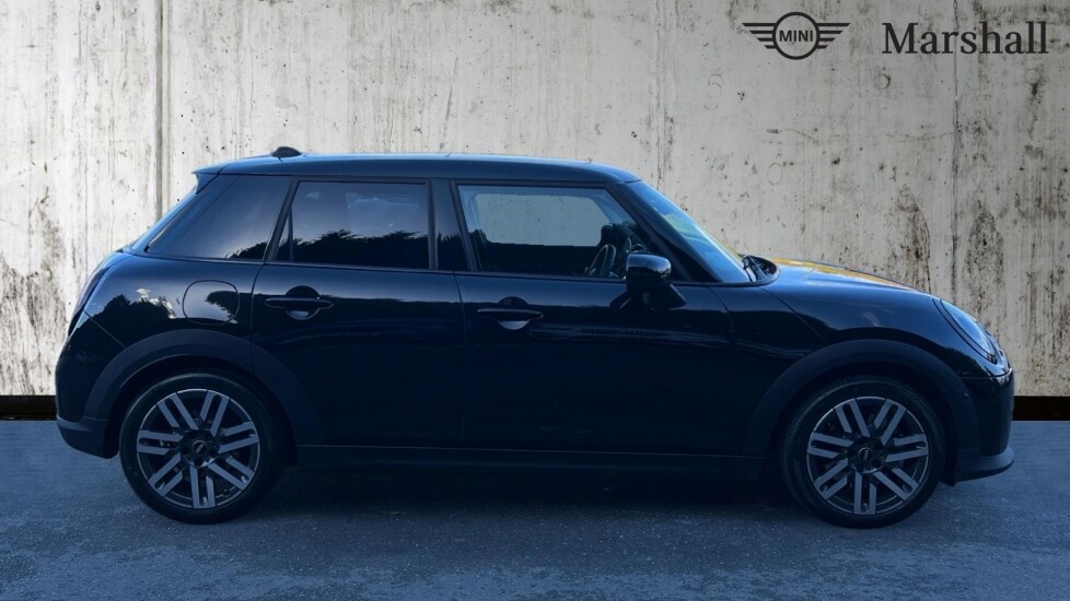 Used MINI Cooper 2025 for sale - 76254985: Photo 3