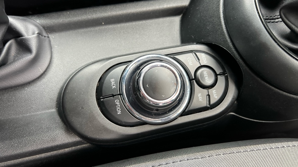 Used MINI Hatch 2022 for sale - 76870402: Photo 19