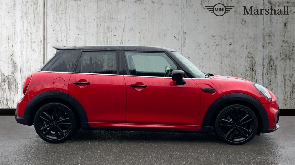 Used MINI Hatch 2022 for sale - 76870402: Photo 3