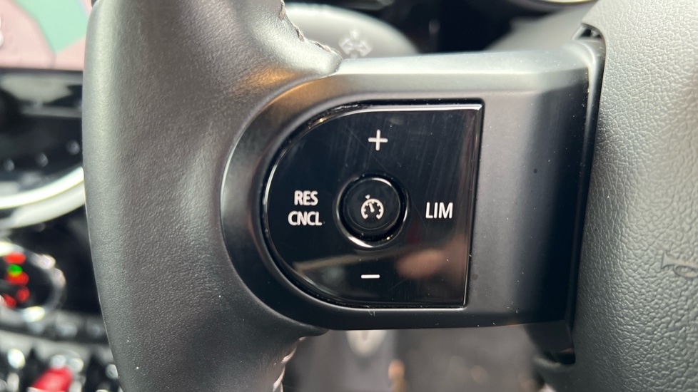 Used MINI Hatch 2022 for sale - 76870402: Photo 31