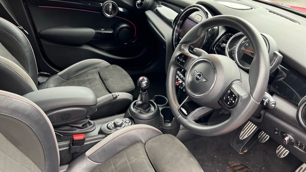 Used MINI Hatch 2022 for sale - 76870402: Photo 6