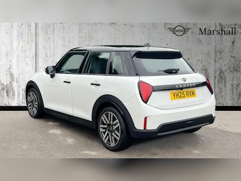 Used MINI Cooper 2025 for sale - 76870131: Photo