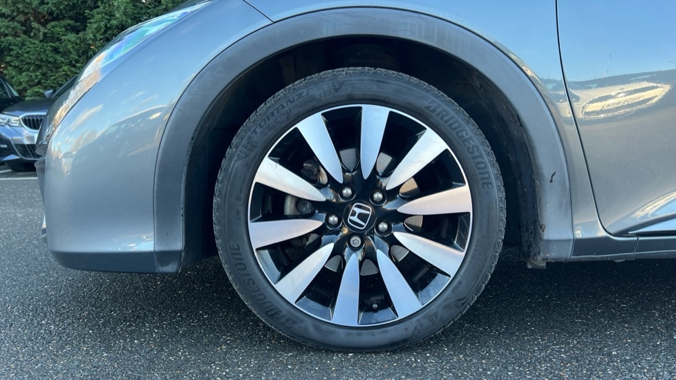 Used Honda Civic 2017 for sale - 76872607: Photo 17