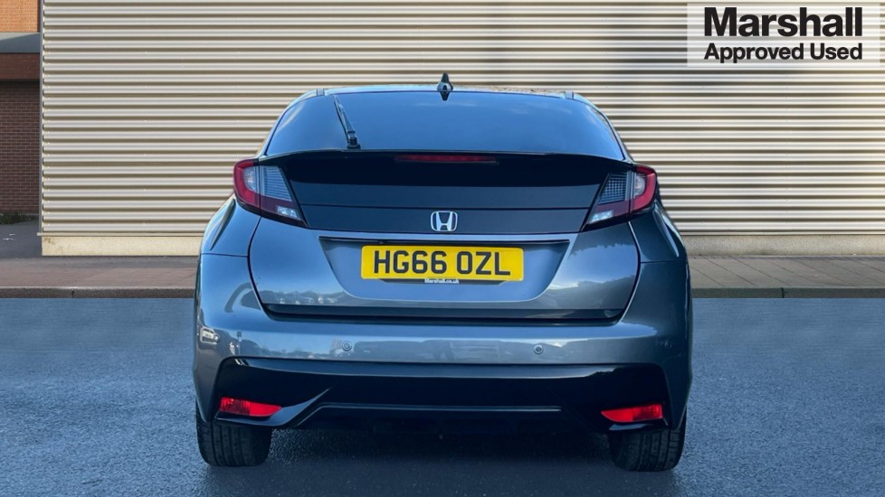 Used Honda Civic 2017 for sale - 76872607: Photo 4