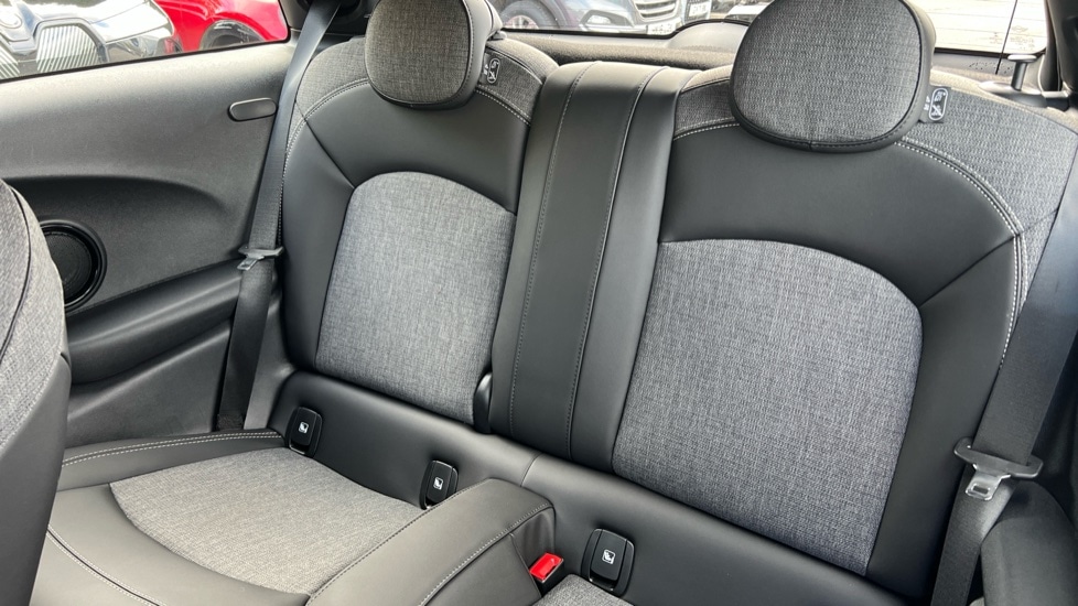 Used MINI Hatch 2022 for sale - 76328005: Photo 12