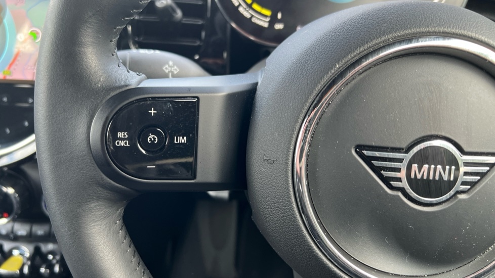 Used MINI Hatch 2022 for sale - 76328005: Photo 17