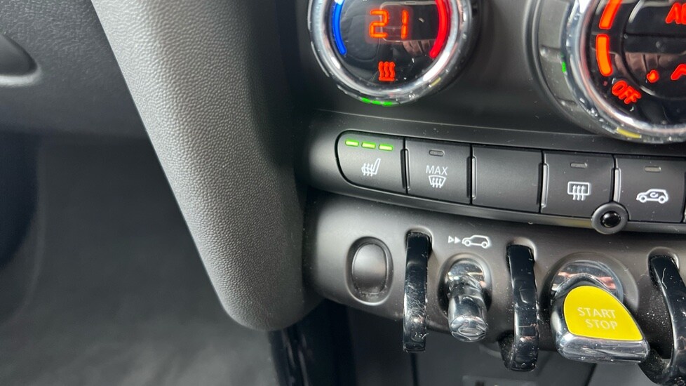 Used MINI Hatch 2022 for sale - 76328005: Photo 30