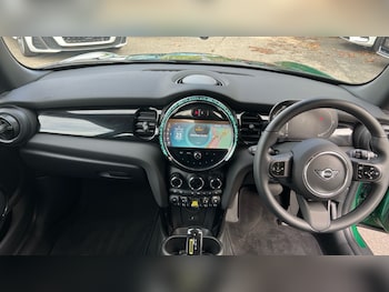 Used MINI Hatch 2022 for sale - 76328005: Photo