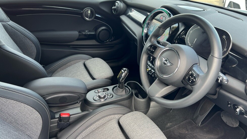 Used MINI Hatch 2022 for sale - 76328005: Photo 6