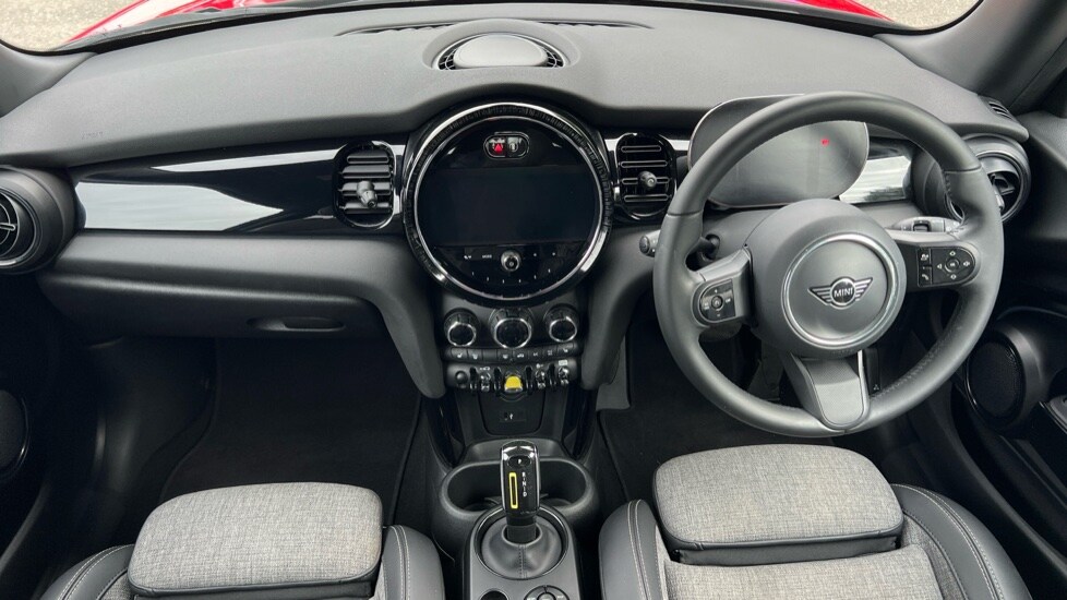 Used MINI Hatch 2022 for sale - 76241590: Photo 4