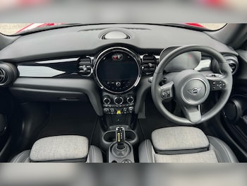 Used MINI Hatch 2022 for sale - 76241590: Photo