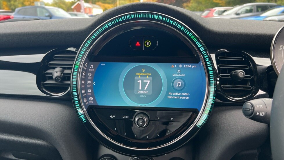 Used MINI Hatch 2022 for sale - 76241590: Photo 8