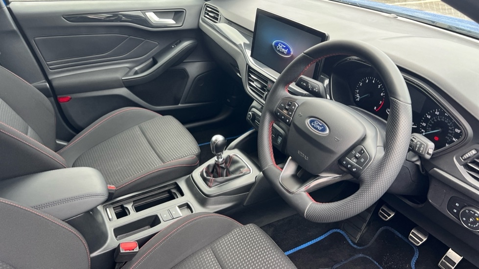 Used Ford Focus 2023 for sale - 76872443: Photo 9