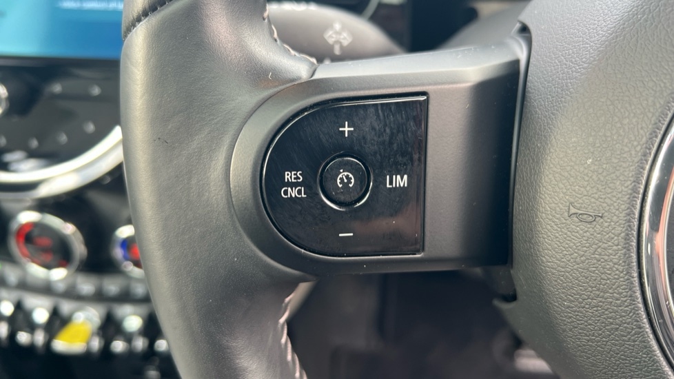 Used MINI Hatch 2022 for sale - 76873123: Photo 31