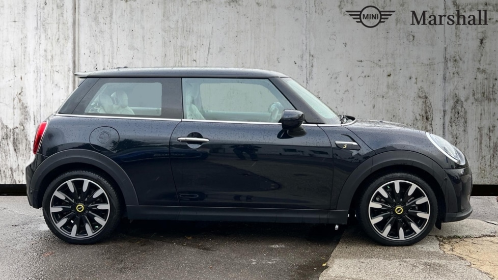 Used MINI Hatch 2022 for sale - 76870427: Photo 3