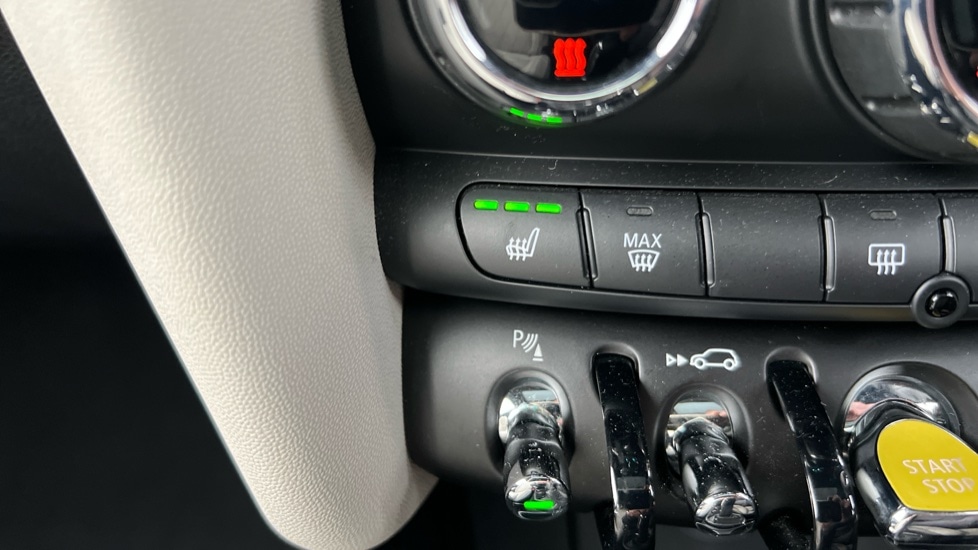 Used MINI Hatch 2022 for sale - 76870427: Photo 30