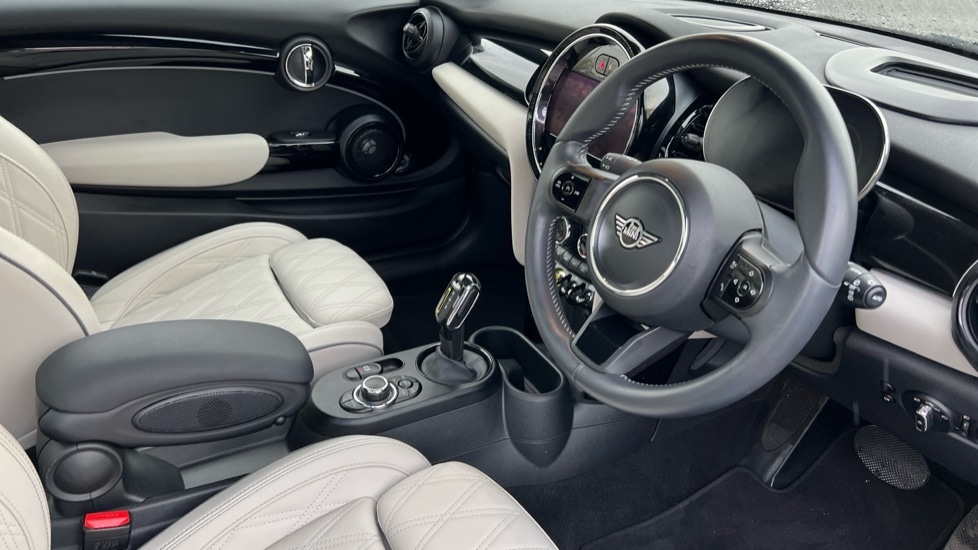 Used MINI Hatch 2022 for sale - 76870427: Photo 6